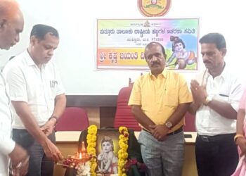 ಪುತ್ತೂರು : ತಾ. ರಾಷ್ಟ್ರೀಯ ಹಬ್ಬಗಳ ಆಚರಣಾ ಸಮಿತಿಯಿಂದ ಶ್ರೀಕೃಷ್ಣ ಜಯಂತಿ ದಿನಾಚರಣೆ : ಮುಖ್ಯ ಅತಿಥಿಯಾಗಿದ್ದರೂ ವೇದಿಕೆಗೆ ಕರೆಯದೆ ಕಡೆಗಣನೆ ಆರೋಪ ; ತಾ. ಯಾದವ ಸಭಾಧ್ಯಕ್ಷರ ಅಸಮಾಧಾನ