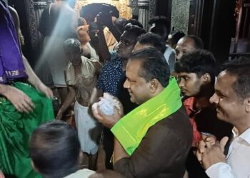 ಶ್ರೀಕೃಷ್ಣ ಜನ್ಮಾಷ್ಟಮಿ : ಉಡುಪಿ ಕೃಷ್ಣಮಠಕ್ಕೆ ಭೇಟಿ ನೀಡಿ ಕೃಷ್ಣನ ದರ್ಶನ ಪಡೆದ ವಿಧಾನ ಸಭಾಧ್ಯಕ್ಷ ಯುಟಿ ಖಾದರ್