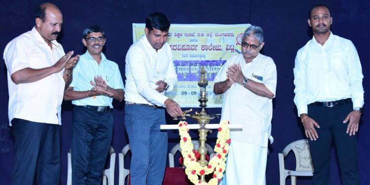 ವಿಟ್ಠಲ ಪದವಿಪೂರ್ವ ಕಾಲೇಜಿನಲ್ಲಿ ತಾಲೂಕು ಮಟ್ಟದ ಶಟಲ್ ಬ್ಯಾಡ್ಮಿಂಟನ್