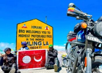 ಪತ್ನಿ, ಮಗನೊಂದಿಗೆ ವಿಶ್ವದ ಅತೀ ಎತ್ತರದ ಉಮ್ಲಿಂಗ್ ಲಾ ಗೆ ತಲುಪಿದ ಸುಳ್ಯ ಮೂಲದ ಉದ್ಯಮಿ ತೌಹೀದ್ ರೆಹ್ಮಾನ್