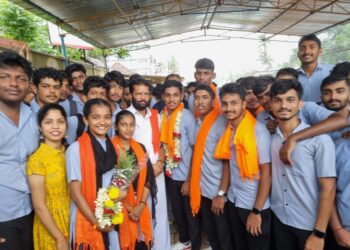 ಫಿಲೋಮಿನಾ ಕಾಲೇಜಿನ ವಿದ್ಯಾರ್ಥಿ ಸಂಘದ ಚುನಾವಣೆ : ಅರುಣ್ ಕುಮಾರ್ ಪುತ್ತಿಲ ಭೇಟಿ : ರಕ್ಷಾಬಂಧನ ಆಚರಿಸಿ ; ಜಯ ಗಳಿಸಿದ ಮೂವರು ವಿದ್ಯಾರ್ಥಿಗಳಿಗೆ ಅಭಿನಂದನೆ