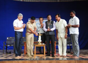 ವಿಠ್ಠಲ್ ಜೇಸೀಸ್ ಆಂಗ್ಲ ಮಾಧ್ಯಮ ಪ್ರೌಢಶಾಲೆಯಲ್ಲಿ ಪೋಕ್ಸೋ ಕಾಯ್ದೆ, ಮಾದಕ ವಸ್ತುಗಳ ವಿರೋಧಿ ಜಾಗೃತಿ ಹಾಗೂ ರಸ್ತೆ ಸುರಕ್ಷತೆ ಮತ್ತು ಸಂಚಾರ ನಿಯಮಗಳ ಮಾಹಿತಿ ಕಾರ್ಯಕ್ರಮ