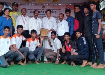 ಜಿಲ್ಲಾ ಮಟ್ಟದ ಅಥ್ಲೆಟಿಕ್ಸ್ ಕ್ರೀಡಾಕೂಟ : ವಿವೇಕಾನಂದ ಪ.ಪೂ ಕಾಲೇಜಿನ ಬಾಲಕರ ತಂಡ ಪ್ರಥಮ
