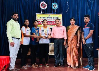 ಟೇಬಲ್ ಟೆನ್ನಿಸ್ ಪಂದ್ಯಾಟ: ವಿವೇಕಾನಂದ ಪದವಿಪೂರ್ವ ಕಾಲೇಜಿನ ಬಾಲಕಿಯರ ತಂಡ ಜಿಲ್ಲಾಮಟ್ಟಕ್ಕೆ ಆಯ್ಕೆ