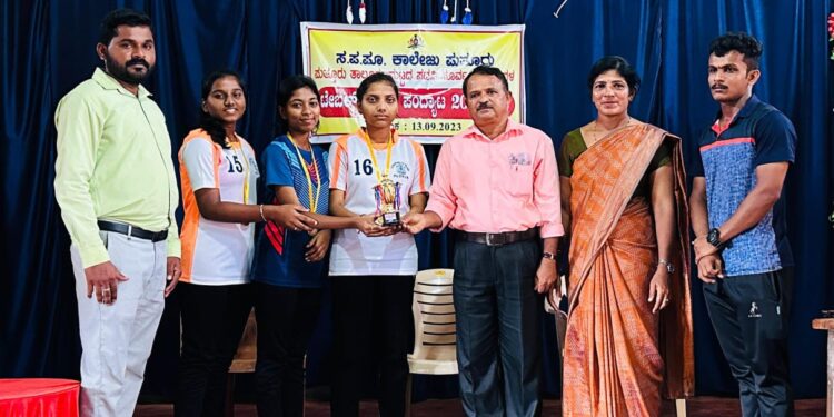 ಟೇಬಲ್ ಟೆನ್ನಿಸ್ ಪಂದ್ಯಾಟ: ವಿವೇಕಾನಂದ ಪದವಿಪೂರ್ವ ಕಾಲೇಜಿನ ಬಾಲಕಿಯರ ತಂಡ ಜಿಲ್ಲಾಮಟ್ಟಕ್ಕೆ ಆಯ್ಕೆ