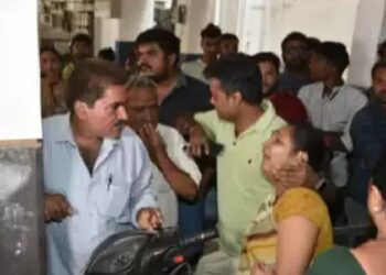 ಹೃದಯ ವಿದ್ರಾವಕ ಘಟನೆ : ಒಂದೇ ಕುಟುಂಬದ ಏಳು ಮಂದಿ ಆತ್ಮಹತ್ಯೆ