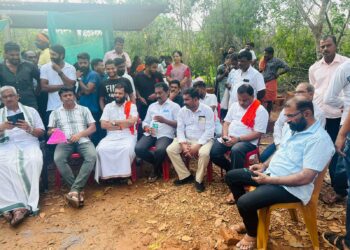 ಬೆಳ್ತಂಗಡಿ : ಅರಣ್ಯ ಇಲಾಖೆ ಹಾಗೂ ರಾಜ್ಯ ಸರ್ಕಾರದ ವಿರುದ್ಧ ಶಾಸಕ ಹರೀಶ್ ಪೂಂಜಾ ನೇತೃತ್ವದಲ್ಲಿ ಪ್ರತಿಭಟನೆ : ಸಾಥ್ ನೀಡಿದ ಅರುಣ್ ಕುಮಾರ್ ಪುತ್ತಿಲ