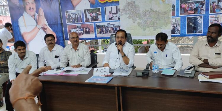 ಕುಡಿಯುವ ನೀರಿನ ಸಂಪರ್ಕಕ್ಕೆ ದಾಖಲೆ ಕೇಳಬೇಡಿ : ಗ್ರಾಪಂಗಳಿಗೆ ಶಾಸಕರ ಖಡಕ್ ಸೂಚನೆ