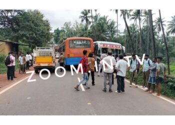 ವಿಟ್ಲ : ಕೆಲಿಂಜ ಸಮೀಪ ಖಾಸಗಿ ಬಸ್ ಮತ್ತು ಕೆ.ಎಸ್.ಆರ್.ಟಿ.ಸಿ ಬಸ್ ನಡುವೆ ಡಿಕ್ಕಿ..!!!