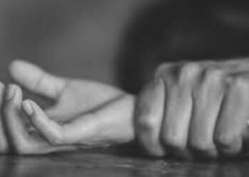 ಸ್ನೇಹಿತರೊಂದಿಗೆ ಖಾಸಗಿ ಕ್ಷಣ ಕಳೆಯುವಂತೆ ಒತ್ತಾಯ : ಗಂಡನ ವಿಚಿತ್ರ ಬೇಡಿಕೆಯಿಂದ ಪೊಲೀಸ್ ಠಾಣೆ ಮೆಟ್ಟಿಲೇರಿದ ಪತ್ನಿ..!!!