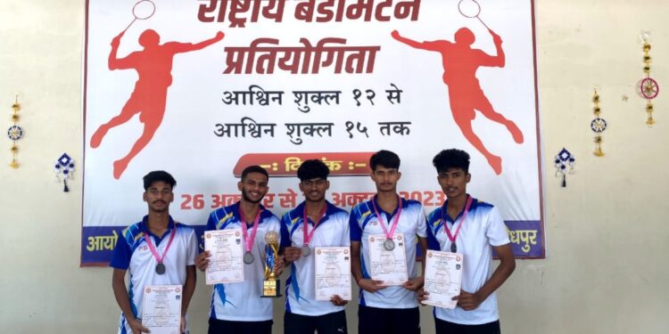 ರಾಷ್ಟ್ರಮಟ್ಟದ ಬ್ಯಾಡ್ಮಿಂಟನ್ ಪಂದ್ಯಾಟದಲ್ಲಿ ವಿವೇಕಾನಂದ ಪ.ಪೂ ಕಾಲೇಜಿನ ಬಾಲಕರ ತಂಡ ತೃತೀಯ ಸ್ಥಾನ