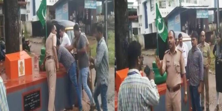 ಹಿಂದೂ ಧಾರ್ಮಿಕ ಕಟ್ಟೆಯಲ್ಲಿ ಇಸ್ಲಾಂ ಧ್ವಜ : ತೆರವುಗೊಳಿಸಿದ ಪೊಲೀಸರು..!!