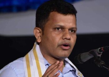 ಬಜರಂಗದಳ ಕಾರ್ಯಕರ್ತರ ಗಡಿಪಾರಿಗೆ ನೋಟೀಸ್ : ‘ದ್ವೇಷ ರಾಜಕಾರಣ ಬದಿಗಿಟ್ಟು ಜನತೆಗೆ ನೀಡಿರುವ ಭರವಸೆ ಪೂರೈಸಿ’ – ಕ್ಯಾಪ್ಟನ್ ಬ್ರಿಜೇಶ್ ಚೌಟ