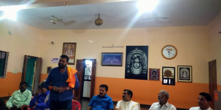 (ಡಿ.27) ಪುತ್ತೂರು : ಅಯ್ಯಪ್ಪ ದೀಪೋತ್ಸವ : ಸಮಿತಿ ರಚನೆ ; ಗೌರವಾಧ್ಯಕ್ಷರಾಗಿ ಕೇಶವ ಪ್ರಸಾದ್ ಮುಳಿಯ, ಅಧ್ಯಕ್ಷರಾಗಿ ಸಂಜೀವ ಮಠಂದೂರು