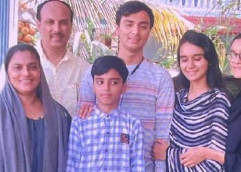 ಒಂದೇ ಕುಟುಂಬದ ನಾಲ್ವರ ಹತ್ಯೆ ಪ್ರಕರಣ : ಅಮ್ಮ, ತಂಗಿ, ಸಹೋದರರ ಮೃತದೇಹ ಕಂಡು ಕಣ್ಣೀರಿಟ್ಟ ಪುತ್ರ : ಆರೋಪಿ ಪತ್ತೆಗಾಗಿ ನಾಲ್ಕು ತಂಡ ರಚನೆ