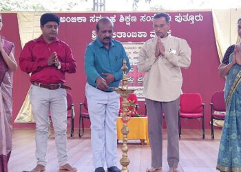 ಅಂಬಿಕಾ ವಿದ್ಯಾಲಯ ಸಿಬಿಎಸ್‌ಇ ಸಂಸ್ಥೆಯಲ್ಲಿ ವಿಜ್ಞಾನ ವಸ್ತು ಪ್ರದರ್ಶನ : ‘ಮಕ್ಕಳಲ್ಲಿ ವೈಜ್ಞಾನಿಕ ಮನೋಭಾವ ಬೆಳೆಯಬೇಕು’ – ಶಿಕ್ಷಣಾಧಿಕಾರಿ ಲೋಕೇಶ್