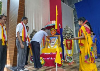 ವಿಟ್ಲ : ವಿಠ್ಠಲ್ ಜೇಸಿಸ್ ಆಂಗ್ಲ ಮಾಧ್ಯಮ ಪ್ರೌಢ ಶಾಲೆಯಲ್ಲಿ ಕನ್ನಡ ರಾಜ್ಯೋತ್ಸವ ಸಂಭ್ರಮ