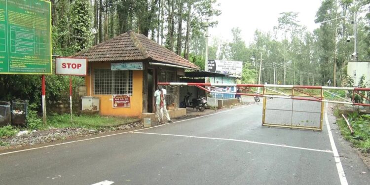 ಮೂರು ದಿನ ಚಿಕ್ಕಮಗಳೂರಿನ ಪ್ರವಾಸಿ ತಾಣಗಳಿಗೆ ನಿರ್ಬಂಧ : ಜಿಲ್ಲೆಯಾದ್ಯಂತ ಹೈ ಅಲರ್ಟ್