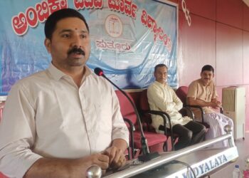 ನೆಲ್ಲಿಕಟ್ಟೆ ಅಂಬಿಕಾ ಪದವಿಪೂರ್ವ ವಿದ್ಯಾಲಯದ ವಿದ್ಯಾರ್ಥಿಗಳಿಗೆ ರಾಮ ನಾಮ ಉಪದೇಶ : ‘ಮನೆ ಮನದಲ್ಲಿ ರಾಮತತ್ವ ಸ್ಥಿರವಾಗಬೇಕು’ – ಸೂರ್ಯನಾರಾಯಣ ಭಟ್