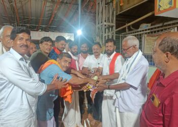 ಪುತ್ತಿಲ ಪರಿವಾರ ವಿಟ್ಲ ವಲಯ ಹಾಗೂ ಶನೈಶ್ವರ ಪೂಜಾ ಸಮಿತಿ ವತಿಯಿಂದ ಡಿ.9 ರಂದು ‘ಶನೈಶ್ವರ ಪೂಜೆ’ : ಗ್ರಾಮಗಳಿಗೆ ಆಮಂತ್ರಣ ಪತ್ರ ಹಂಚಿಕೆ