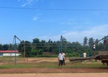 ಪುತ್ತೂರು : ಪಟಾಕಿ ಮಾರಾಟ ಮಳಿಗೆಗಳು ಮೈದಾನಕ್ಕೆ ಶಿಫ್ಟ್ : ಕಿಲ್ಲೆ ಮೈದಾನ, ಮಹಾಲಿಂಗೇಶ್ವರ ದೇವಳದ ಗದ್ದೆಯಲ್ಲಿ ಮಳಿಗೆಗಳಿಗೆ ವ್ಯವಸ್ಥೆ
