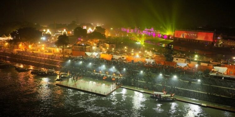 ಶ್ರೀರಾಮ ಜನ್ಮಭೂಮಿಯಲ್ಲಿ ಲಕ್ಷ, ಲಕ್ಷ ದೀಪೋತ್ಸವದ ಸಂಭ್ರಮ : ಗಿನ್ನೆಸ್ ವರ್ಲ್ಡ್‌ ರೆಕಾರ್ಡ್‌ಗೆ ಸಜ್ಜಾದ ಅಯೋಧ್ಯೆ ; ಹೇಗಿದೆ ಸಿದ್ಧತೆ..!??