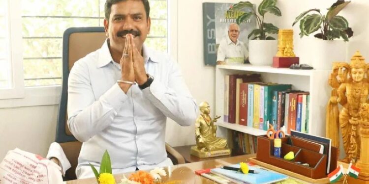 ಕರ್ನಾಟಕ ಬಿಜೆಪಿ ರಾಜ್ಯಾಧ್ಯಕ್ಷರಾಗಿ ಬಿ.ವೈ. ವಿಜಯೇಂದ್ರ ಅಧಿಕಾರ ಸ್ವೀಕಾರ