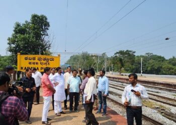 ಕಬಕ-ಪುತ್ತೂರು ರೈಲ್ವೇ ನಿಲ್ದಾಣಕ್ಕೆ ಸಂಸದ ನಳಿನ್ ಕುಮಾರ್ ಕಟೀಲ್ ಭೇಟಿ : ಕಾಮಗಾರಿಗಳ ಪ್ರಗತಿ ಪರಿಶೀಲನೆ