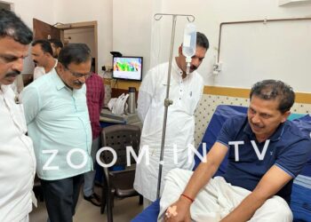 ಪುತ್ತೂರು : ಮಾಜಿ ಶಾಸಕ ಸಂಜೀವ ಮಠಂದೂರು ರವರಿಗೆ ಹಾವು ಕಡಿತ : ಆಸ್ಪತ್ರೆಗೆ ಭೇಟಿ ನೀಡಿ ಆರೋಗ್ಯ ವಿಚಾರಿಸಿದ ನಳಿನ್ ಕುಮಾರ್ ಕಟೀಲ್
