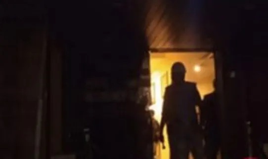 ಮಂಗಳೂರು : ಲಾಡ್ಜ್ ನ ರೂಮ್ ನಲ್ಲಿ ಬೆಂಕಿ : ವ್ಯಕ್ತಿ ಮೃತ್ಯು..!!