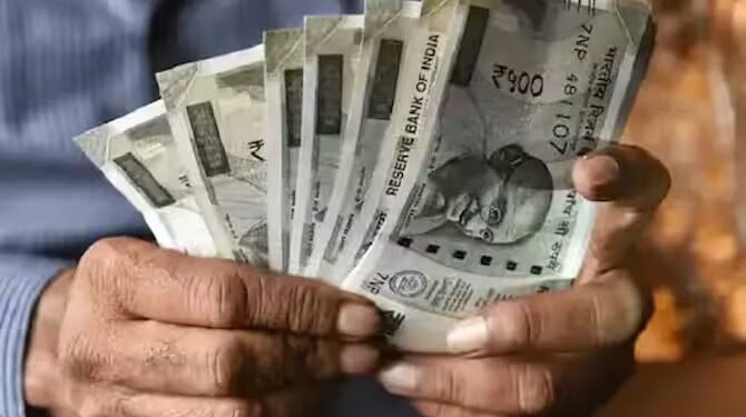 ಮಹಿಳೆಯನ್ನು ನಂಬಿಸಿ 7 ಲಕ್ಷ ಲೋನ್​ ಮಾಡಿಸಿದ ವ್ಯಕ್ತಿ​ : ಇಎಮ್ಐ ಮೂಲಕ ಹಣ ಕಟ್ಟುತ್ತೀನಿ ಎಂದವನು ಜೂಟ್​..!!!