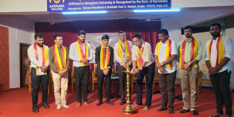 ಅಕ್ಷಯ ಕಾಲೇಜಿನಲ್ಲಿ ” ಪುತ್ತೂರು ತಾಲೂಕು ಕನ್ನಡ ಸಾಹಿತ್ಯ ದತ್ತಿ ನಿಧಿ- 2015″