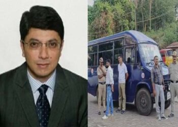 ಚೂರಿಯಿಂದ ಇರಿದುಕೊಂಡು ಹಿರಿಯ ಬ್ಯಾಂಕ್ ಅಧಿಕಾರಿ ಆತ್ಮಹತ್ಯೆ..!!!