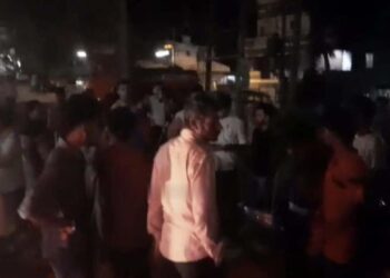 ಮಂಗಳೂರು :  ಅನ್ಯಕೋಮಿನ ಜೋಡಿಯ ಸುತ್ತಾಟ : ತಡೆದ ಬಜರಂಗದಳ ಕಾರ್ಯಕರ್ತರು ; ಜೋಡಿ ಪೊಲೀಸ್ ವಶಕ್ಕೆ..!!!