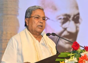 ‘ಇಂದಿನಿಂದ ಎಲ್ಲಾ ಸರ್ಕಾರಿ ಶಾಲೆಗಳಿಗೆ ಉಚಿತ ನೀರು ಮತ್ತು ವಿದ್ಯುತ್’  – ಸಿಎಂ ಸಿದ್ದರಾಮಯ್ಯ ಘೋಷಣೆ