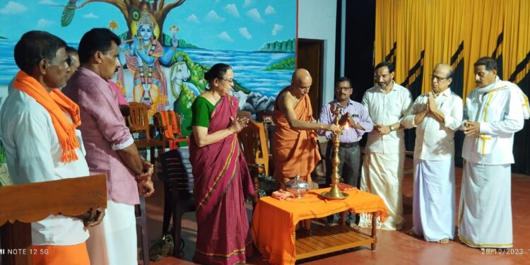 ಪೆರುವಾಯಿ : ಶ್ರೀ ಗೋಪಾಲಕೃಷ್ಣ ದೇವಸ್ಥಾನದಲ್ಲಿ ಪುನಃ ಪ್ರತಿಷ್ಠಾ ವರ್ಧಂತಿ ಮತ್ತು ವರ್ಷಾವಧಿ ರಂಗಪೂಜೆ