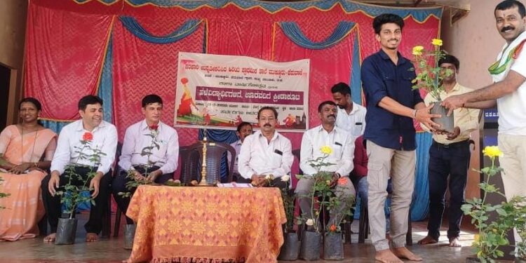 ಮುಕ್ಕೂರು : ಹಳೆ ವಿದ್ಯಾರ್ಥಿಗಳಿಗೆ, ಊರವರಿಗೆ ಕ್ರೀಡಾಕೂಟ : ಅಕ್ಷರ ದೇಗುಲದ ಬಗ್ಗೆ ಅಕ್ಕರೆ ಇರಲಿ – ಮೋಹನ ಬೈಪಡಿತ್ತಾಯ