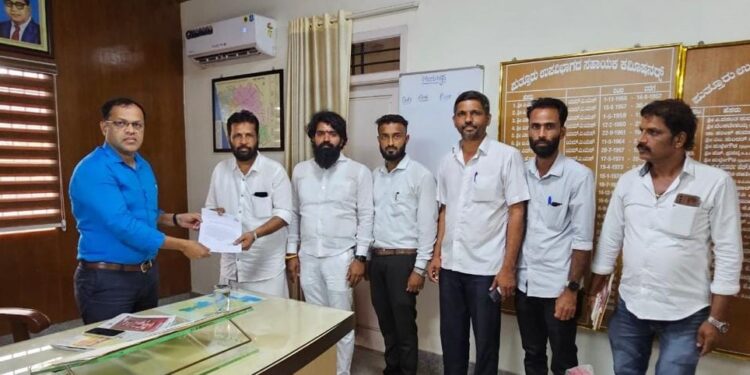 ಹಿಂ.ಜಾ.ವೇ ಕಾರ್ಯಕರ್ತ ಪ್ರವೀಶ್ ಮೇಲೆ ಗಡಿಪಾರು ನೋಟೀಸ್ : ಆದೇಶ ಹಿಂಪಡೆಯುವಂತೆ ಪುತ್ತಿಲ ಪರಿವಾರದಿಂದ ಸಹಾಯಕ ಆಯುಕ್ತರಿಗೆ ಮನವಿ