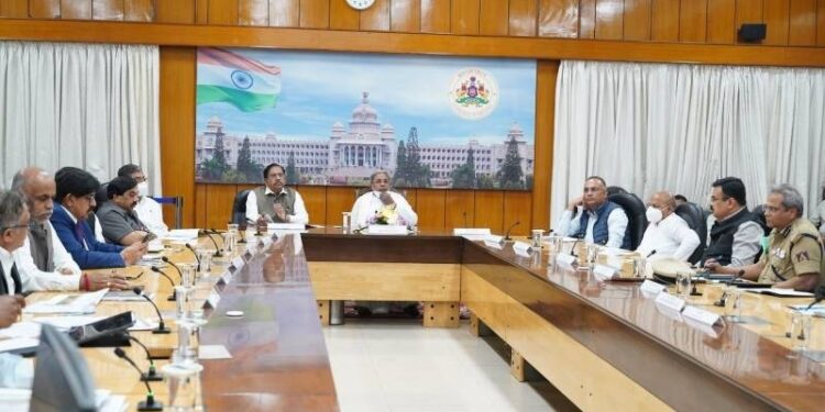 ಕೋವಿಡ್‌ ಉಪತಳಿ JN.1 ಭೀತಿ : ಉನ್ನತ ಸಭೆ ನಡೆಸಿದ ಸಿಎಂ ಸಿದ್ದರಾಮಯ್ಯ ಹೇಳಿದ್ದೇನು..!??