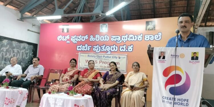 ಲಿಟ್ಲ್ ಫ್ಲವರ್ ಶಾಲೆಯಲ್ಲಿ ರೋಟರಿ ಕ್ಲಬ್ ವತಿಯಿಂದ ಸ್ವಚ್ಛತೆಯ ಕುರಿತಾದ ಜಾಗೃತಿ ಕಾರ್ಯಕ್ರಮ “ವಾಶ್ ಇನ್ ಸ್ಕೂಲ್ “
