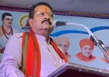 ‘ಎಲ್ಲಾ ಹುದ್ದೆ ತಮ್ಮ ಮಕ್ಕಳಿಗೆ ಬೇಕು,.ಇನ್ನೂ ಏನಾದರೂ ಉಳಿದಿದ್ದರೇ ಮನೆಯ ಬೆಕ್ಕುಗಳಿಗೆ ಕೊಡಿ’ ; ಬಿಎಸ್​ವೈ ವಿರುದ್ಧ​ ಕಿಡಿಕಾರಿದ ಯತ್ನಾಳ್