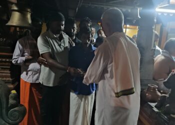 ಈಶ್ವರಮಂಗಲ : ಹಿಂ.ಜಾ.ವೇ. ಕಾರ್ಯಕರ್ತನ ಪತ್ನಿ-ಮಗುವಿಗೆ ರಸ್ತೆ ಅಪಘಾತದಲ್ಲಿ ತೀವ್ರ ಗಾಯ : ಚಿಕಿತ್ಸೆಗೆ ಜಾಗರಣ ಸೇವಾ ನಿಧಿಯ ಮುಖಾಂತರ ಧನಸಹಾಯ