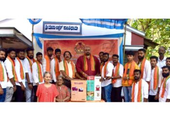 ಶ್ರೀ ವೀರಾಂಜನೇಯ ಸೇವಾ ಸಮಿತಿ ಸಂಸ್ಥೆಯಿಂದ ದಿನನಿತ್ಯ ಬಳಕೆಯ ನೆರವು ಕಾರ್ಯಕ್ರಮ