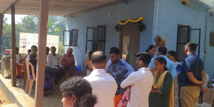 ವಿವೇಕಾನಂದ ಇಂಜಿನಿಯರ್ ಕಾಲೇಜಿನ ಆಶ್ರಯದಡಿ ಹಾಗೂ ದಾನಿಗಳ ಸಹಕಾರದೊಂದಿಗೆ ಬಡ ಕುಟುಂಬಕ್ಕೆ ಮನೆ ನಿರ್ಮಾಣ : ಹಸ್ತಾಂತರ