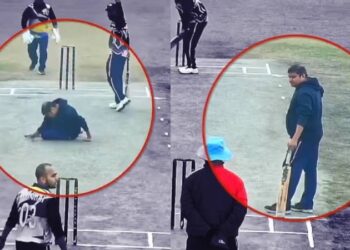 ಕ್ರಿಕೆಟ್​ ಆಡುತ್ತಿದ್ದಾಗ ಮೈದಾನದಲ್ಲೇ ಕುಸಿದು ಬಿದ್ದು ವ್ಯಕ್ತಿ ಸಾವು : ದೃಶ್ಯ ಕ್ಯಾಮರಾದಲ್ಲಿ ಸೆರೆ