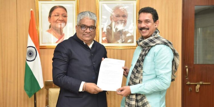 ಮಂಗಳೂರು ಇಎಸ್ ಐ ಆಸ್ಪತ್ರೆ ಮೇಲ್ದರ್ಜೆಗೇರಿಸುವಂತೆ ಕೇಂದ್ರ ಸಚಿವರಲ್ಲಿ ಸಂಸದ ನಳಿನ್ ಕುಮಾರ್ ಕಟೀಲ್ ಮನವಿ