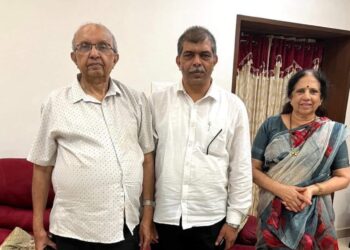 ಪುತ್ತೂರು : ಡಾ. ಎಂ.ಕೆ.ಪ್ರಸಾದ್ ಅವರ ಮನೆಗೆ ಭೇಟಿ ನೀಡಿದ ಸತ್ಯಜಿತ್ ಸುರತ್ಕಲ್..!