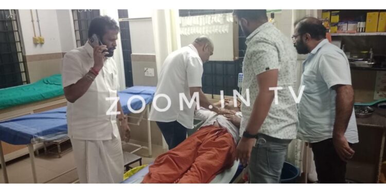 ಪುತ್ತೂರು : ಟಿಪ್ಪರ್-ಆಕ್ಟಿವಾ ನಡುವೆ ಡಿಕ್ಕಿ : ಗಾಯಾಳುವನ್ನು ಆಸ್ಪತ್ರೆಗೆ ದಾಖಲಿಸಿದ ಅರುಣ್ ಪುತ್ತಿಲ : ಹೆಚ್ಚಿನ ಚಿಕಿತ್ಸೆಗಾಗಿ ಮಂಗಳೂರಿಗೆ ಶಿಫ್ಟ್..!