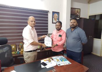 ಪುತ್ತೂರು : ಶ್ರೀ ಮಹಾಲಿಂಗೇಶ್ವರ ದೇವಳದ ವಠಾರದಿಂದ ಗೋ ಕಳವು : ತನಿಖೆ ನಡೆಸಿ, ಭದ್ರತಾ ವ್ಯವಸ್ಥೆ ಕಲ್ಪಿಸುವಂತೆ ವಿ.ಹಿಂ.ಪ. ಬಜರಂಗದಳದಿಂದ ಮನವಿ