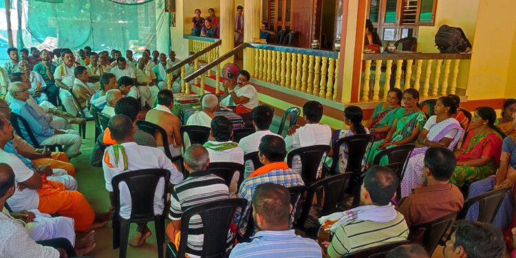 ಮೇಲಿನ ಮುಕ್ಕೂರು : ಸ್ಥಳ ಸಾನಿಧ್ಯ ಅಭಿವೃದ್ಧಿ ಎರಡನೆ ದಿನದ ಅಷ್ಟಮಂಗಲ ಪ್ರಶ್ನಾ ಚಿಂತನೆ : ಅಷ್ಟಮಂಗಲ ಪ್ರಶ್ನಾಚಿಂತನೆಯಲ್ಲಿ ಬೆಳಕಿಗೆ ಬಂತು ಅನಾದಿ ಕಾಲದ ಆಚರಣೆ